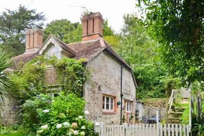 Image de 1 Apse Castle Cottage
