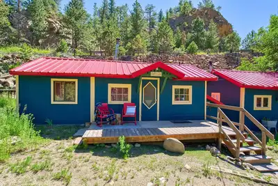 Image de 1br Cabin for Two, Peaceful River & Mountain Views