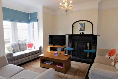 Image de Clarendon - a house that sleeps 10 guests in 5 bedrooms