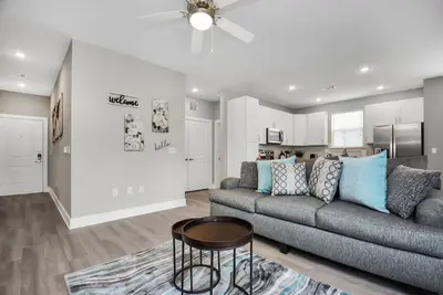 Image de West Houston Entire Apartment