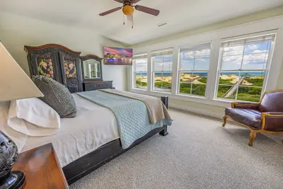 Image de Oceanfront Estate | 18br | Private Pool & Hot Tub | Sleeps 40 | 4x4 Obx
