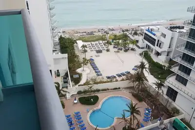 Image de best view and waterfront apartment