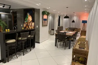 Casa Alto Padrão pé na Areia