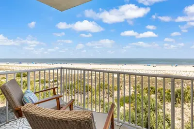 Image de Beach House 433 | Amazing Sunrise and Ocean Views, Private Balcony