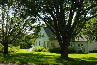 Image de Farmstay, 2 bedrooms with 2 private baths, private entrance.