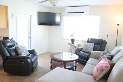 Image de Oceanside, Pet Friendly, Smart Home with-Sup, kayak with and 60 ft Dock