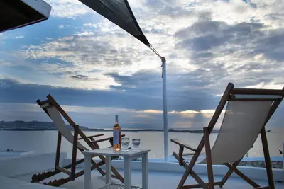 Image de Villa de vacances au coucher du soleil au-dessus de la plage