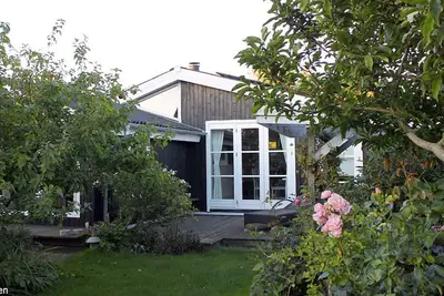 Image de Liebevoll Gestaltetes Ferienhaus in Strandnähe
