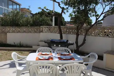 Image de Maison familiale rénovée, à 100m de la plage, terrasse, garage, wifi, au centre de Port-la-Nouvelle