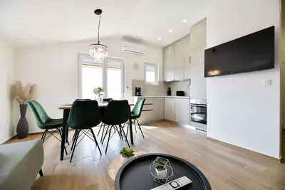 Image de Appartement de vacances Posedarje pour 1 - 6 personnes avec 2 chambres Ă coucher - Maison mitoyenne