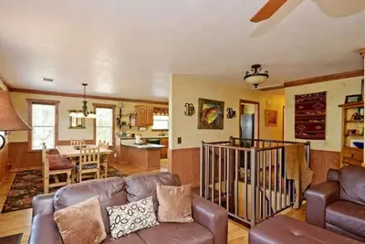 Image de Family and pet friendly lake house on a quiet cove on Lake Lbj