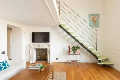 Image de Unforgettable in front of Colosseum