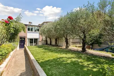 Image de Exceptional 3 Bedroom Richmond Riverside Villa