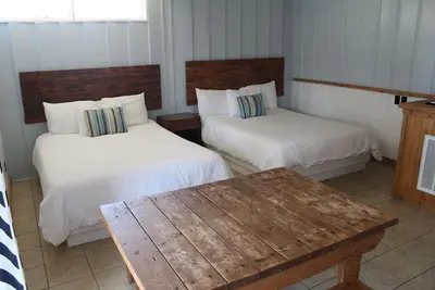 Image de Bungalow #10 at Possum Kingdom Lake