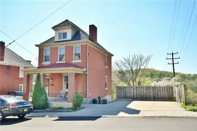 Image de Updated Victorian - Serene Backyard + City Access