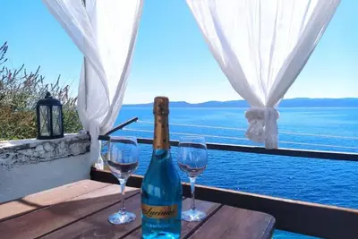 Image de Old, stone 2 floor house above the sea-Najka