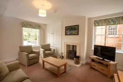 Image de Spacious 2 Bedroom Apartment Surrounded with 36 Acres of Parkland