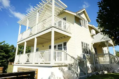 Image de 2 Bedroom Ocean Cliff, The Point North, Island Seaside Suites