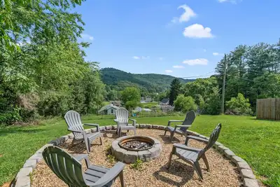 Image de Beautiful Mountain Views Min to Downtown Asheville