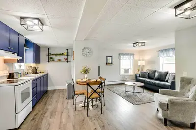 Image de Chic & Central Apartment ~ 6 Mi to Sebec Lake!