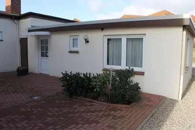 Image de Bungalow close to the beach with approx. 38 m² living space for two to three people.