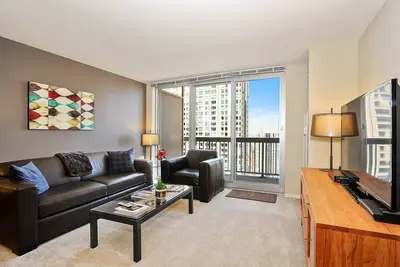 Image de 52nd Floor, Views, Pool, Balcony, Pool, Gym