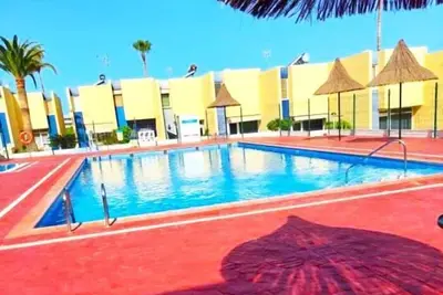 Image de El cortijo, vue piscine