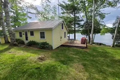 Image de Waterfront Cabin on Quiet Lake