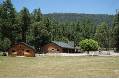 Image de Colcord Cabin on 3 acres