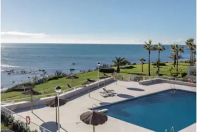 Image de Apartamento en 1ª Línea de Playa con Terraza Cubierta y Descubierta