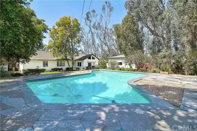 Image de New! Private Guesthouse w/ shared pool & fire pit