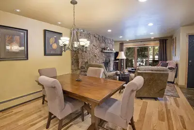 Image de Spacious Avon Retreat | Pool, Tennis, 2 Masters & Free Shuttle