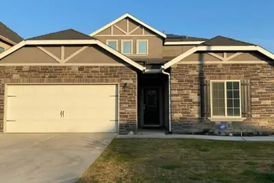 Image de Sequoia Neighbor/Home Away From Home