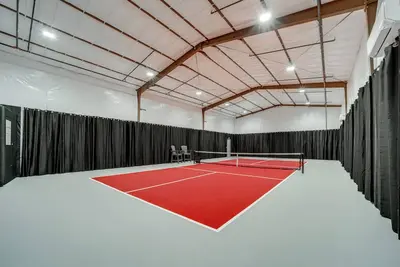 Image de Deck & Indoor Pickleball Court: West Sedona Home!