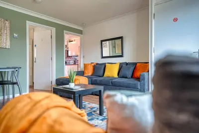 Image de Contractor Digs 4 Bedroom nr City/Hs2/M6 & Free Wifi