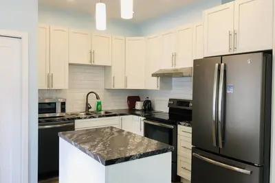 Image de Dt Whitehorse Deluxe Condo