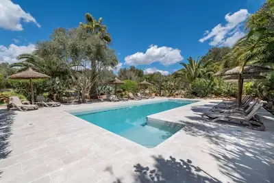 Image de Maison de vacances 'Casa Pina' avec vue sur les montagnes, piscine partagée et Wi-Fi