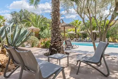 Image de Maison de vacances 'Groc' avec vue sur les montagnes, piscine partagée et Wi-Fi