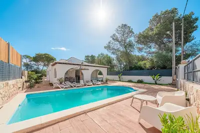 Image de Maison de vacances \"Villa Abril\" avec vue sur les montagnes, piscine et Wi-Fi