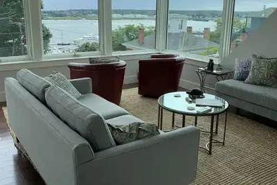 Exquisite 2br/2ba+Stunning Views+Munjoy Hill