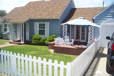 Image de Beautiful house in Coronado with pool and jacuzzi! - Lowered Price Sept-Dec
