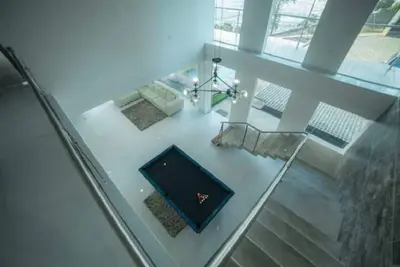 Image de Luxurious 6 bedroom mansion with heated pool