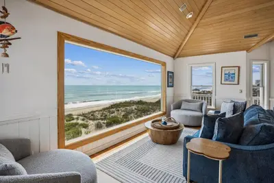 Image de Oceanfront, Private Pool, Dogs ok, Hot Tub, Elevator!