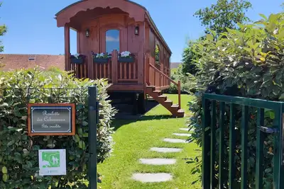 Image de Gîte insolite en Champagne- Roulotte des Cahouriaux - 2/4 personnes