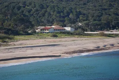 Image de Duplex en bord de mer dans residence avec piscine