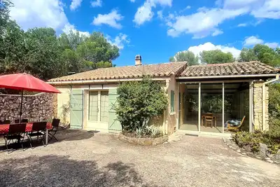 Image de Se ressourcer au gite \"Les Oliviers\", classé 3*, climatisé avec piscine
