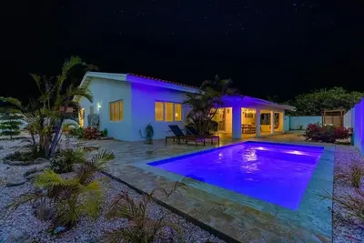 Image de Remodeled Villa w/ 3br & Private Pool @ Esmeralda