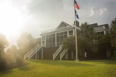 Image de Beautiful Beachfront Home on Sullivan's Island!