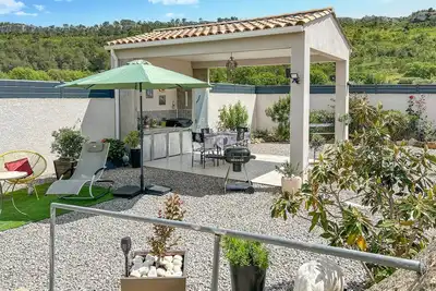 Image de Maison confortable de 2 chambres à.