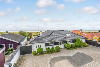 Image de Superbe maison à Slagelse avec WiFi